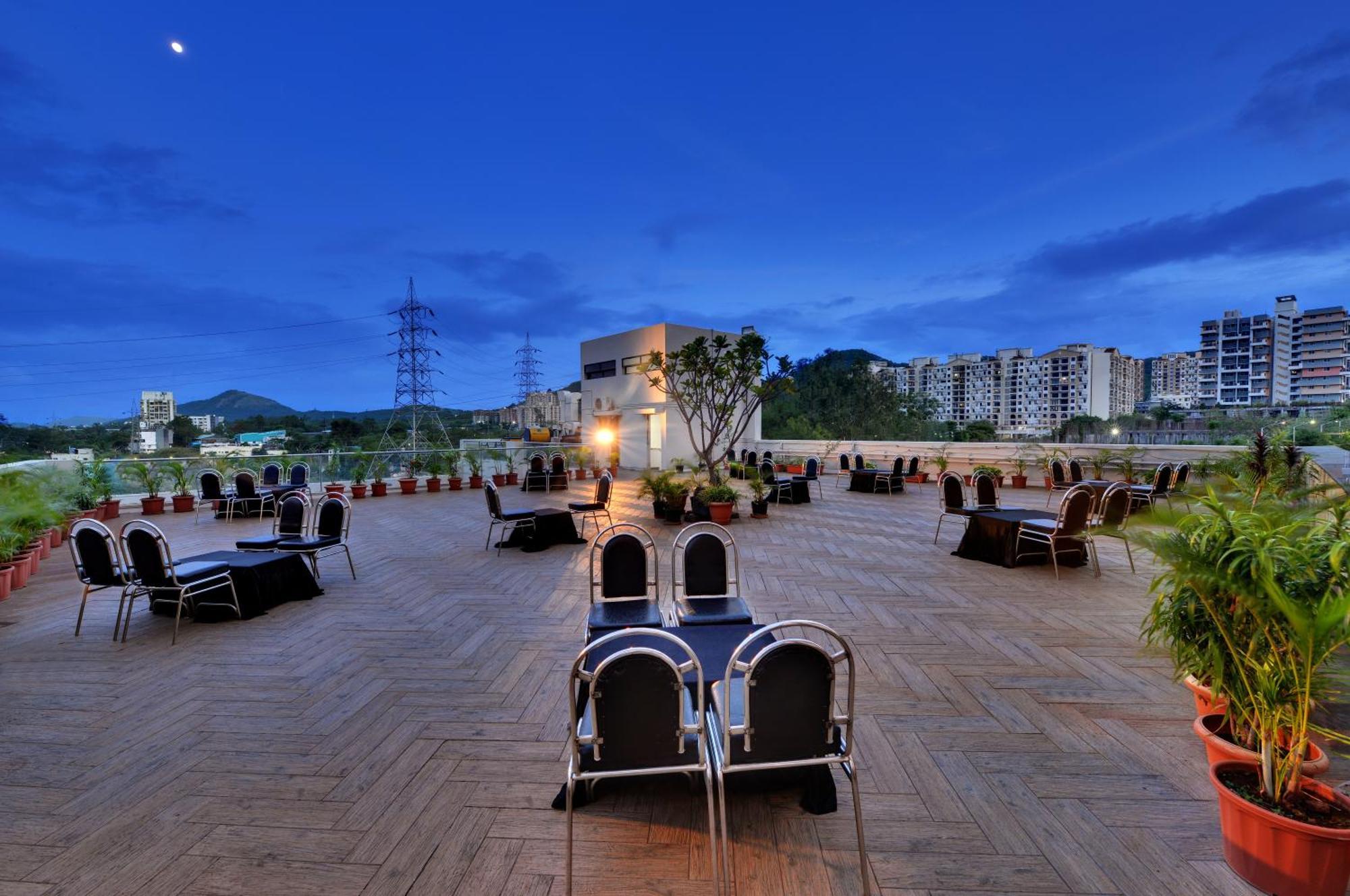 The Fern Residency, Vadgaon - Talegaon, Pune Exterior foto